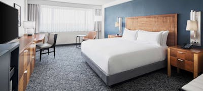 Alloy – A Double Tree by Hilton