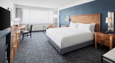 Alloy – A Double Tree by Hilton