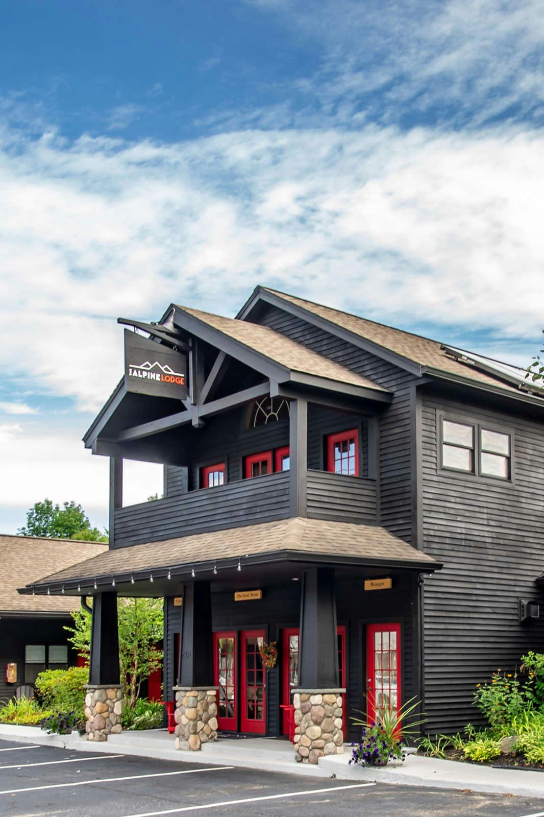 Hotel The Alpine Lodge photo 1