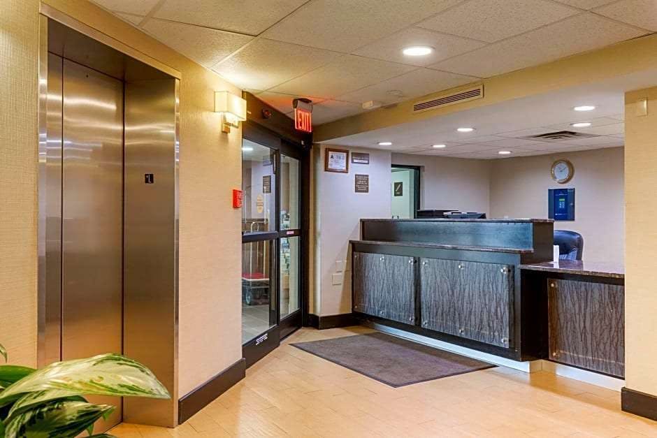 Hotel Comfort Inn North of Asheville photo 4