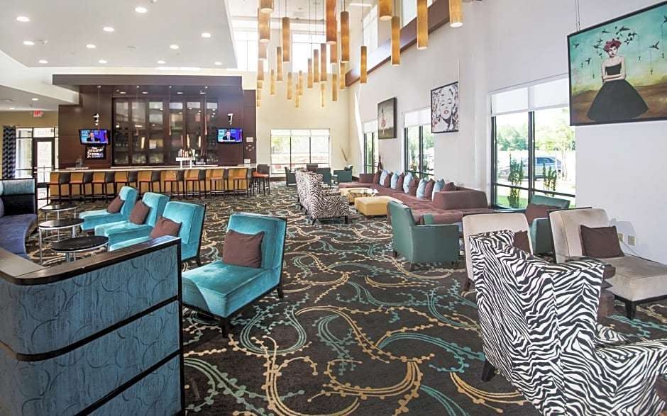 Hotel Embassy Suites by Hilton Fayetteville Fort Bragg photo 2