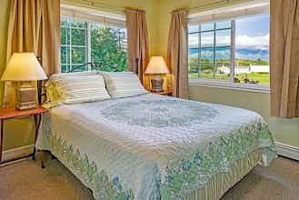 Hotel Alaska Garden Gate B&B and Cottages photo 3