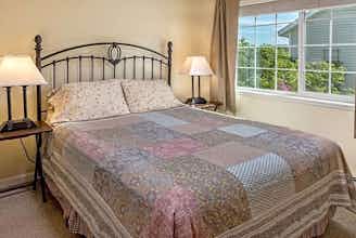 Hotel Alaska Garden Gate B&B and Cottages photo 4