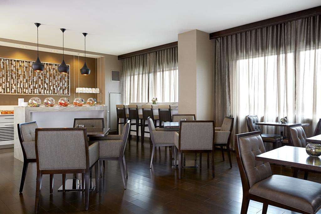 Hotel JW Marriott Minneapolis Mall of America photo 4