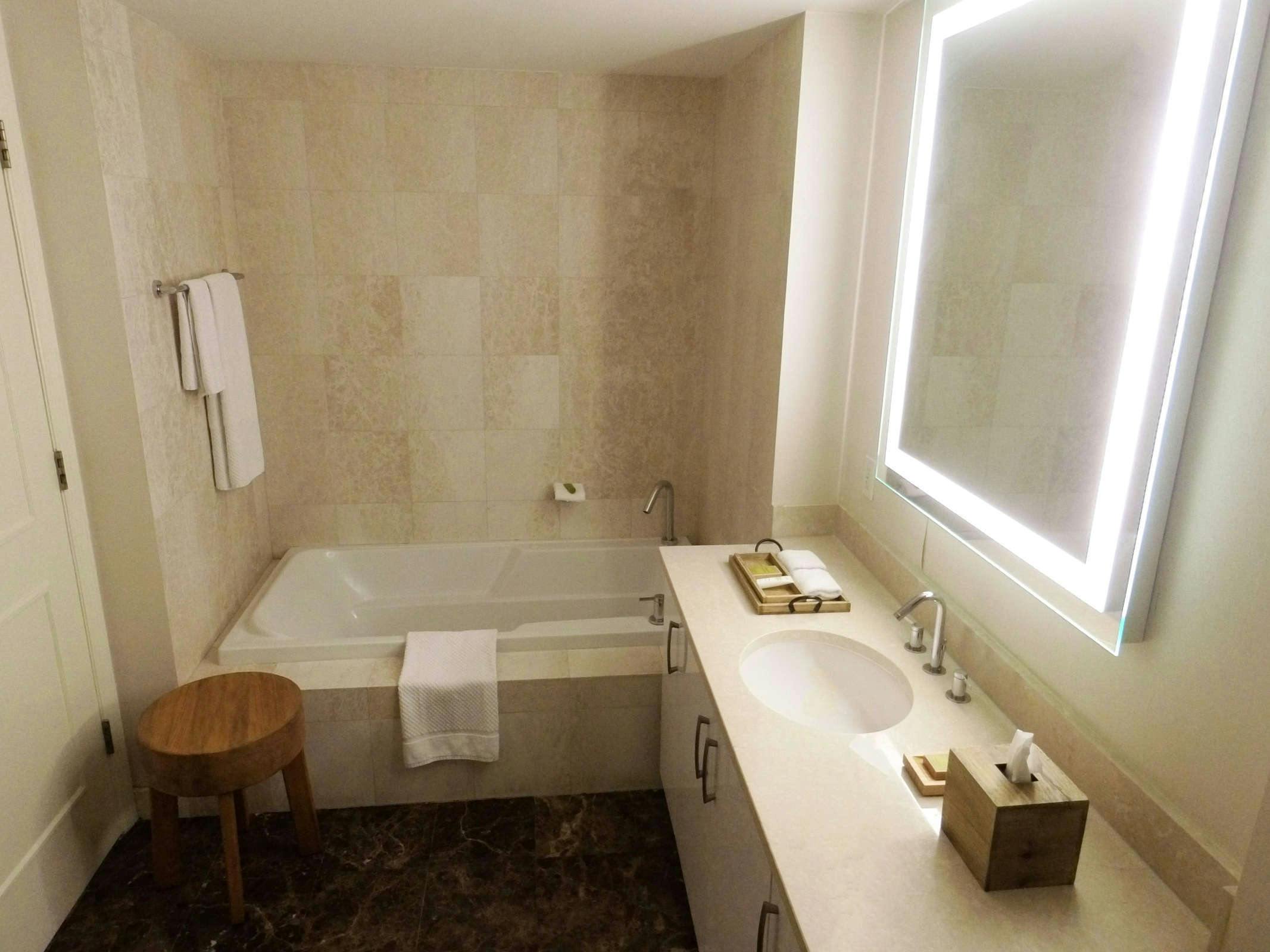 Hotel Beach House Fort Lauderdale, a Hilton Resort photo 5