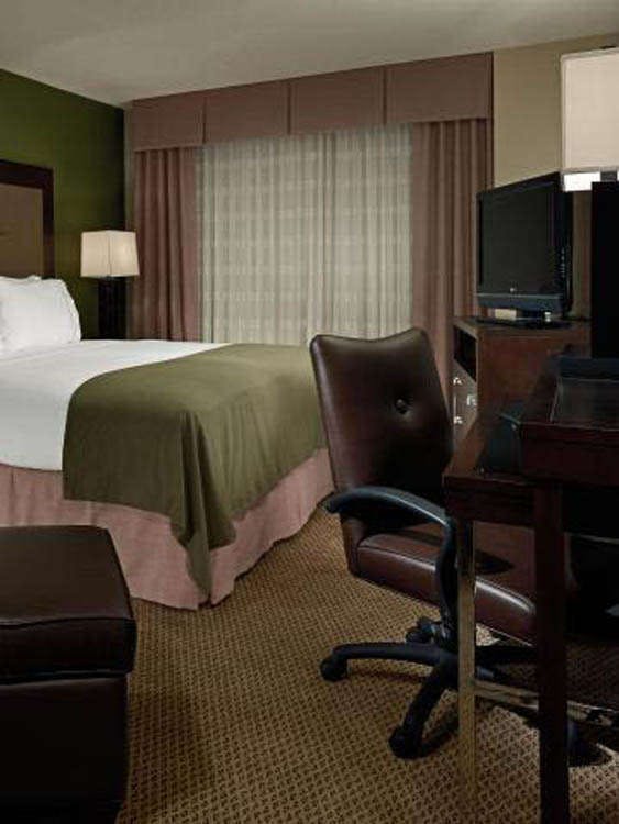 Hotel Holiday Inn Express Hotel & Suites Knoxville photo 3
