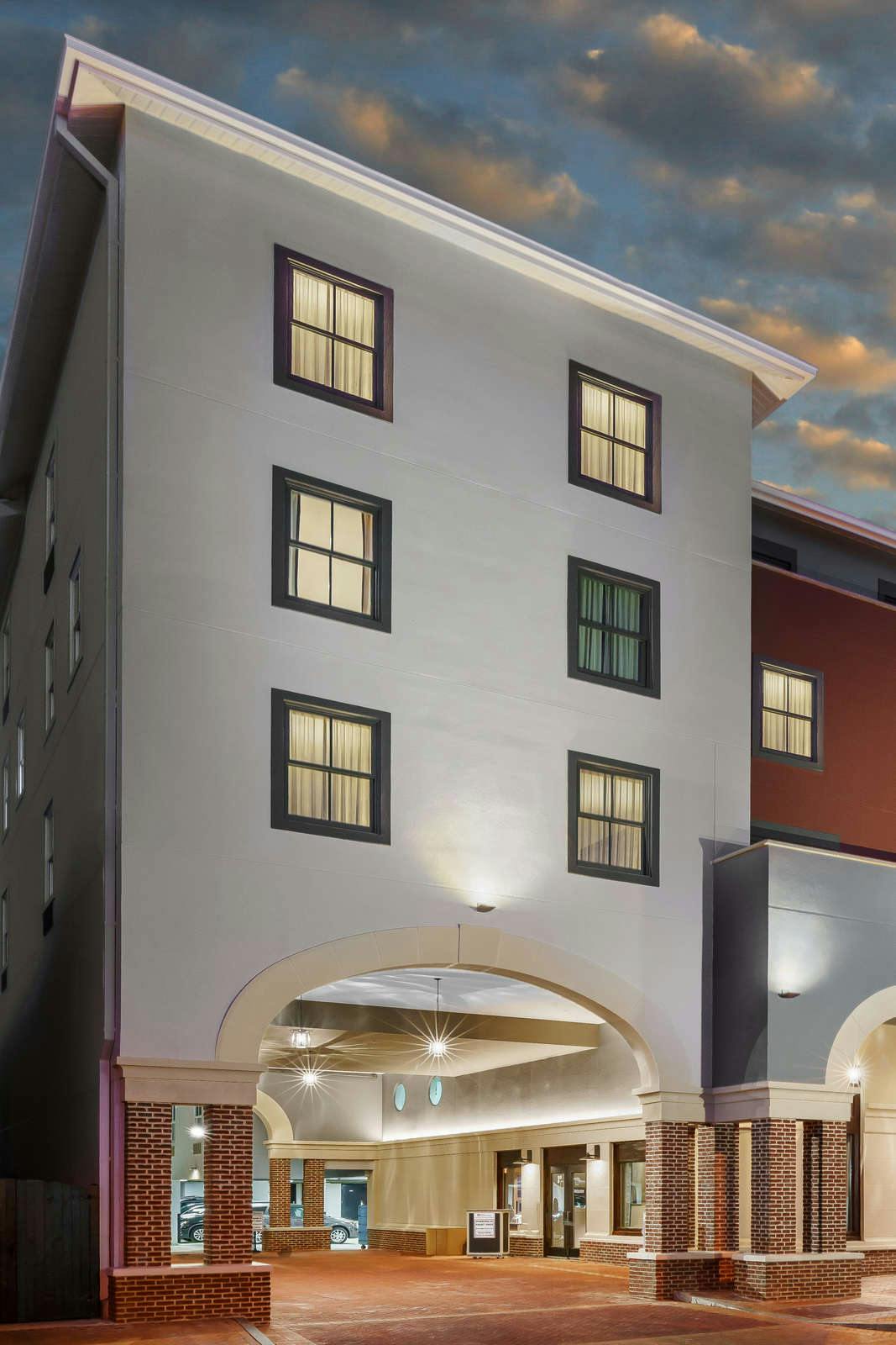 Hotel Hilton Garden Inn Annapolis Downtown photo 1