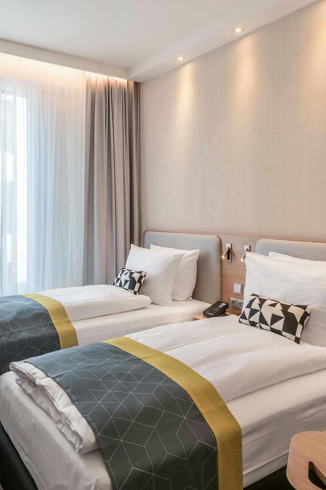 Hotel Holiday Inn Express Munich City West photo 5