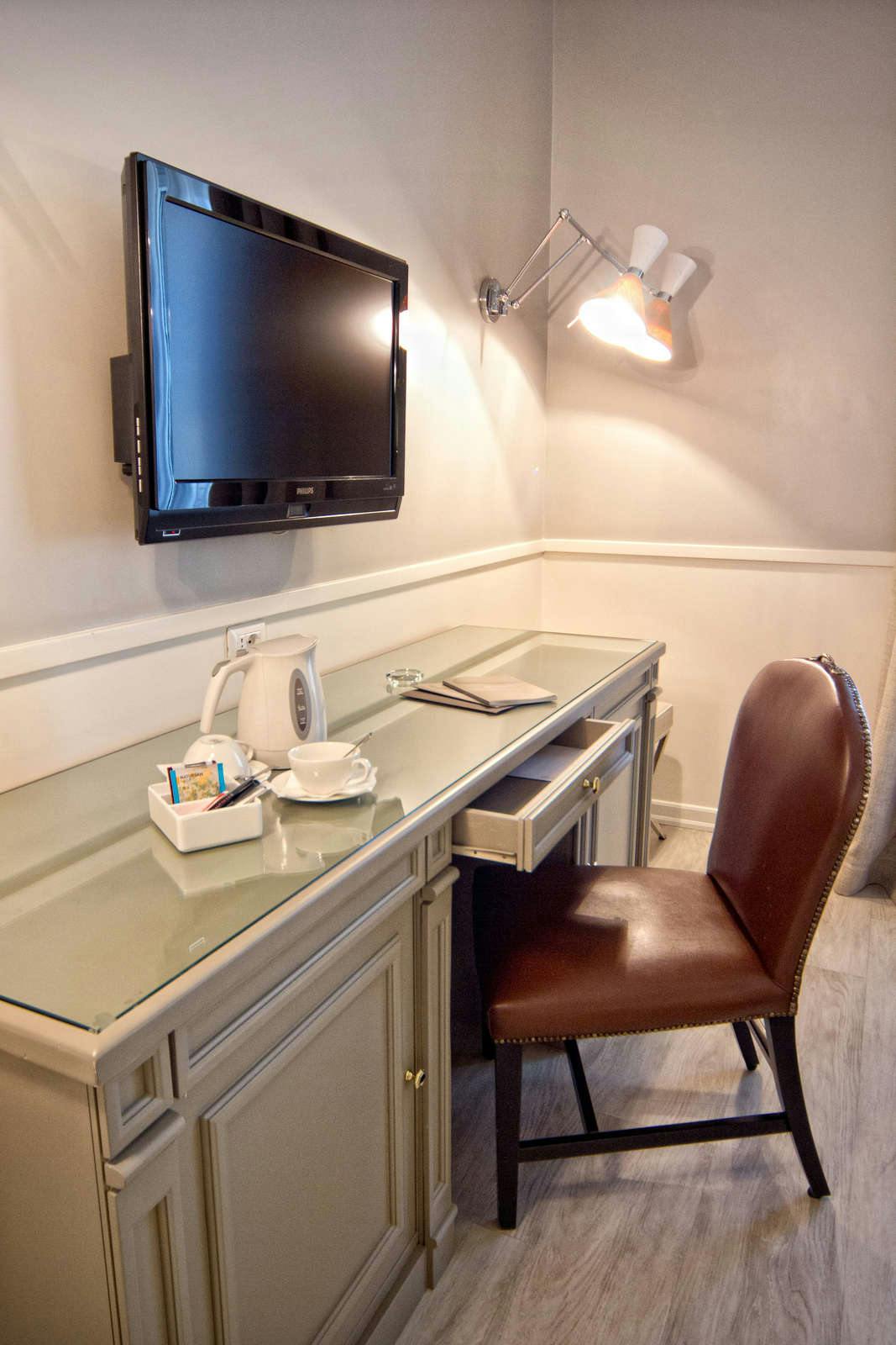 Hotel Starhotels Terminus photo 2