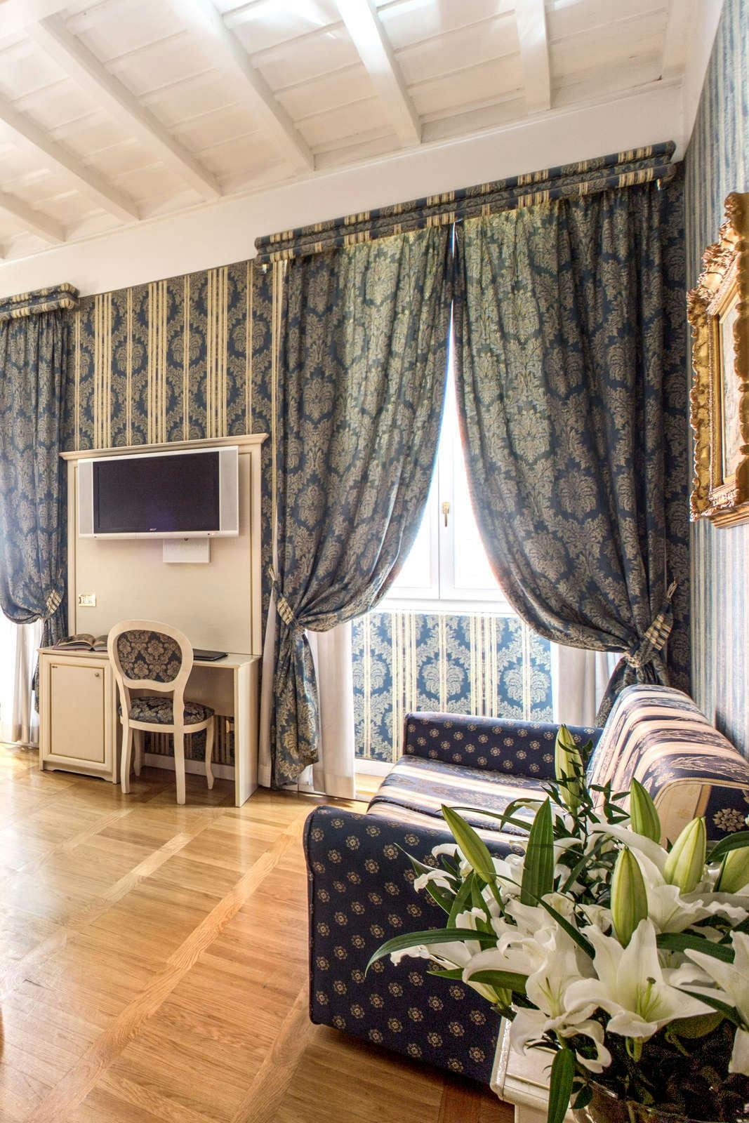 Hotel Relais Fontana di Trevi photo 2