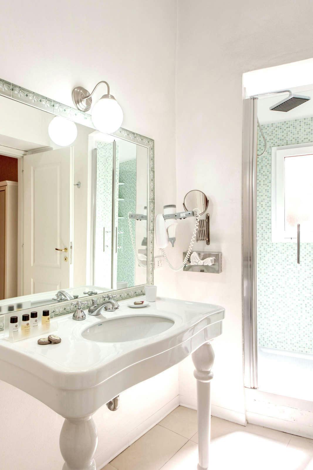 Hotel Relais Fontana di Trevi photo 4