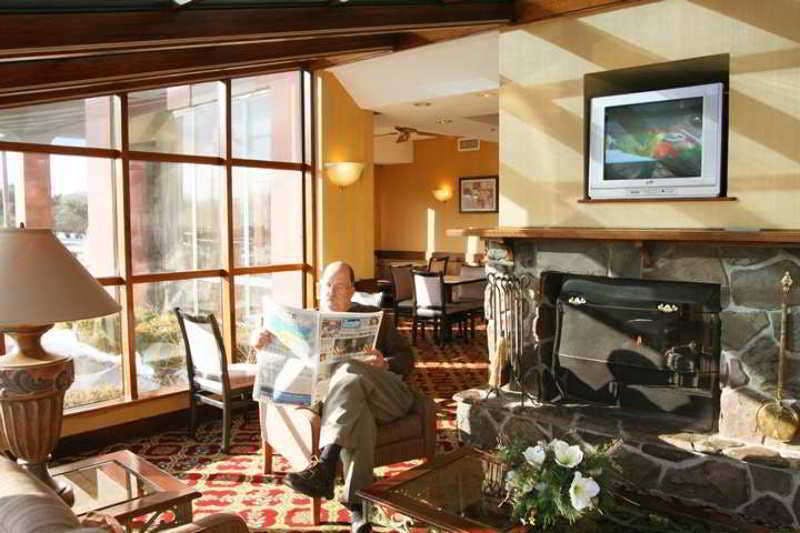 Hampton Inn West Springfield