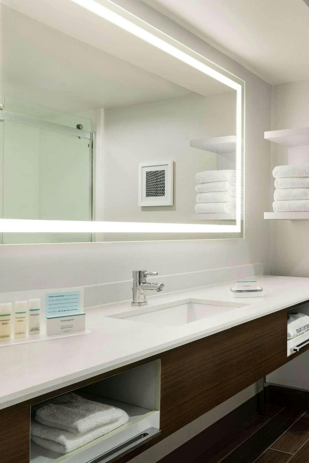 Hotel Hampton Inn Dulles - Cascades photo 3