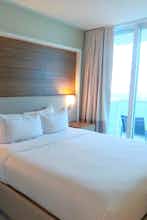 Hotel Beach House Fort Lauderdale, a Hilton Resort photo 2