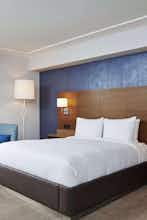 Hotel DoubleTree by Hilton Torrance - South Bay photo 1
