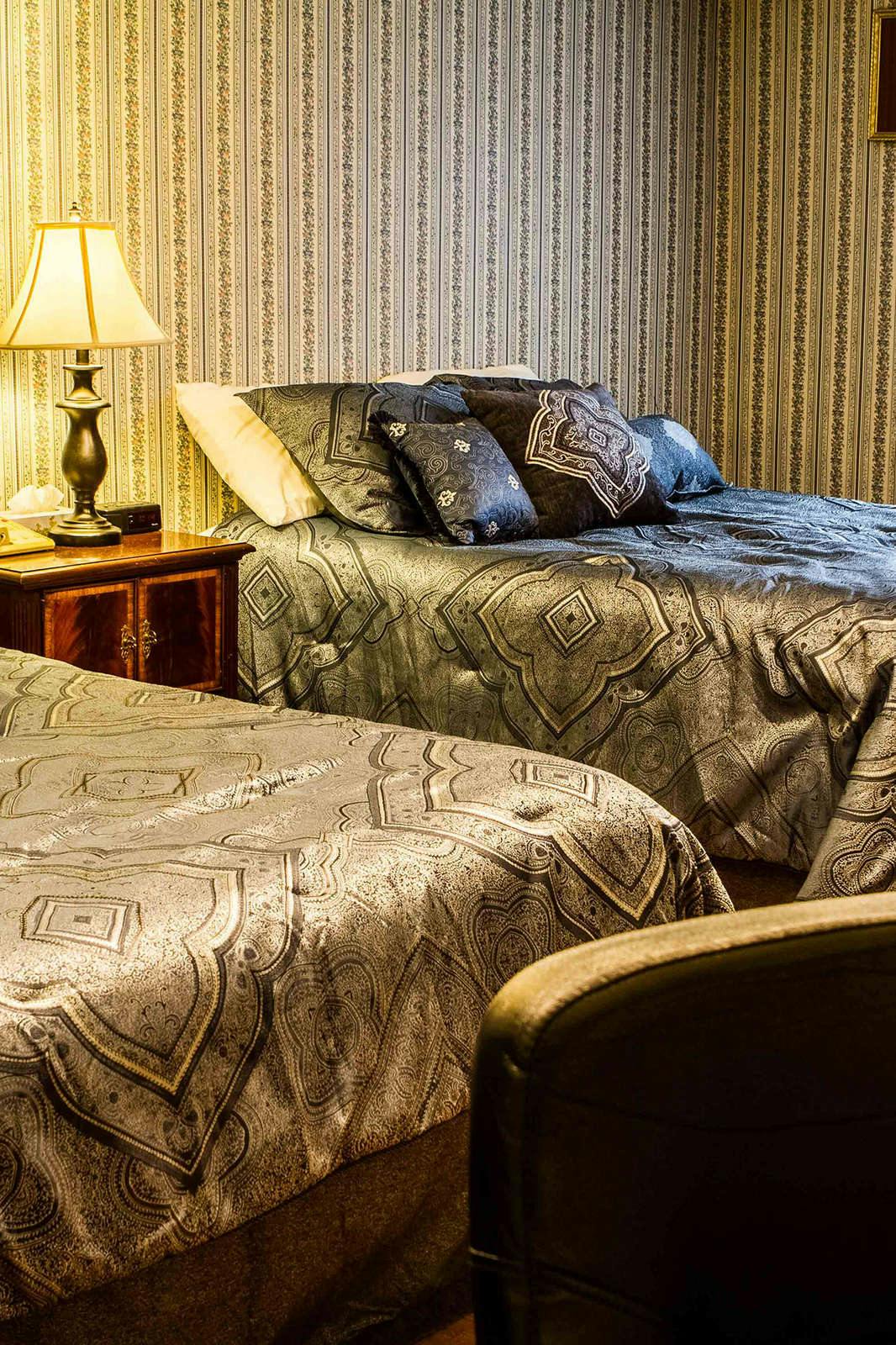 Hotel Beacon Inn at 1750 Beacon St. photo 4