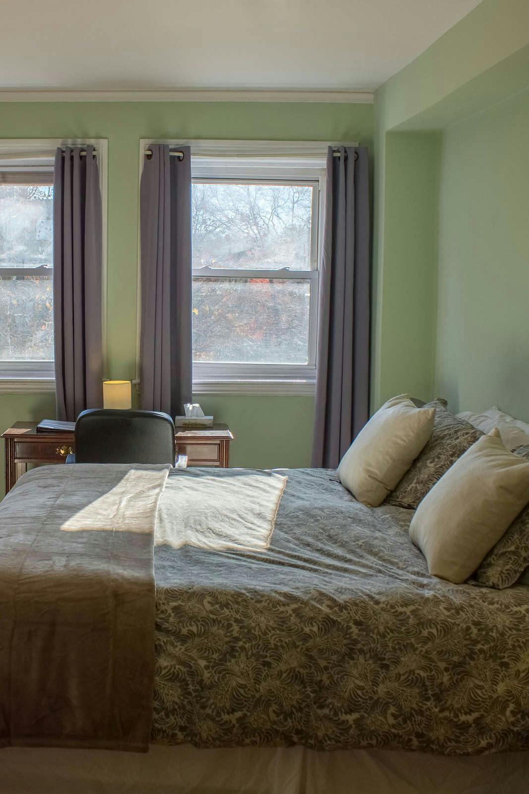 Hotel Beacon Inn at 1750 Beacon St. photo 2