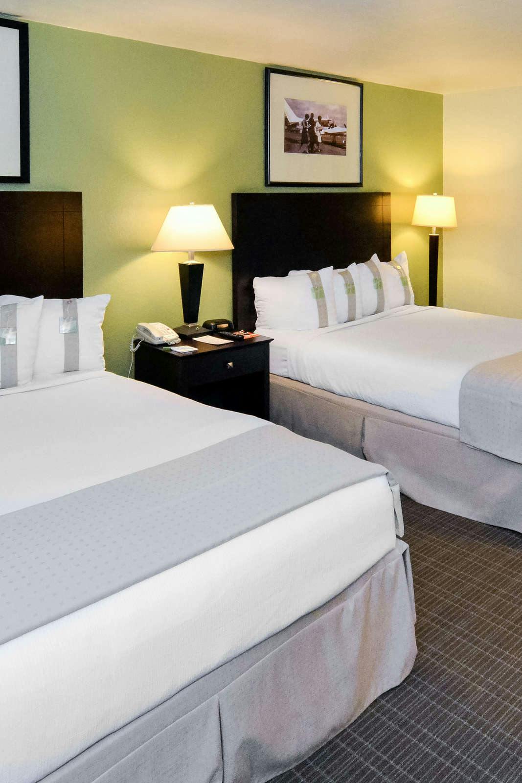 Hotel Holiday Inn Edison at Midtown photo 2