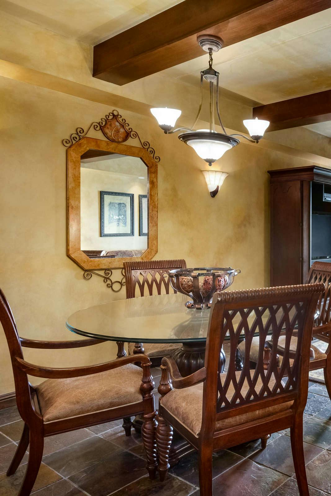 Hotel Chateau on the Lake Resort Spa & Convention Center photo 4