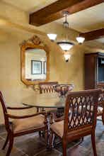 Hotel Chateau on the Lake Resort Spa & Convention Center photo 4