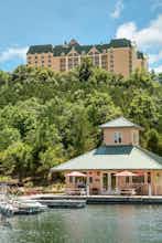 Hotel Chateau on the Lake Resort Spa & Convention Center photo 1