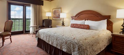 Chateau on the Lake Resort Spa & Convention Center