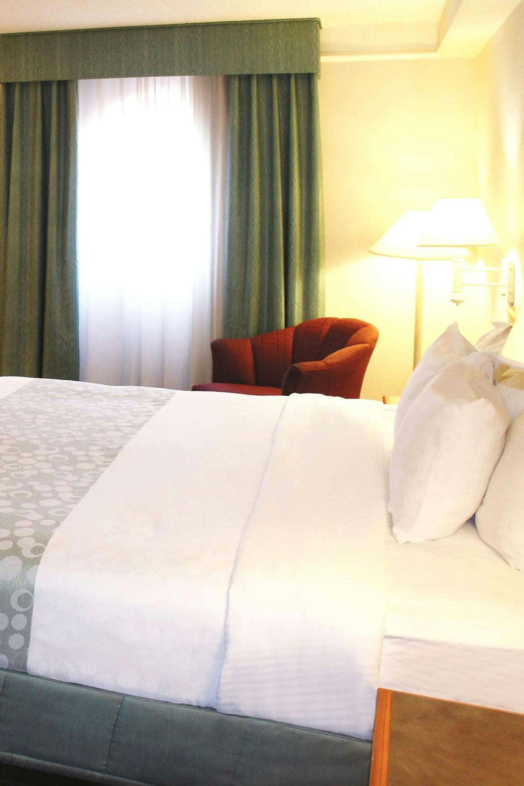 La Quinta Inn By Wyndham Kansas City Lenexa Overland Park