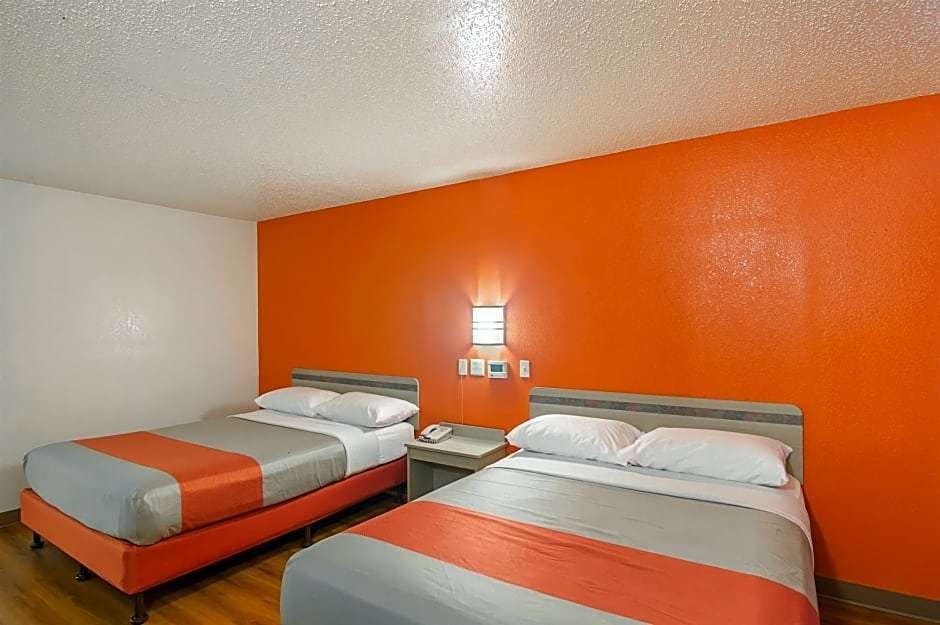 Hotel Motel6 Lawton, OK photo 5