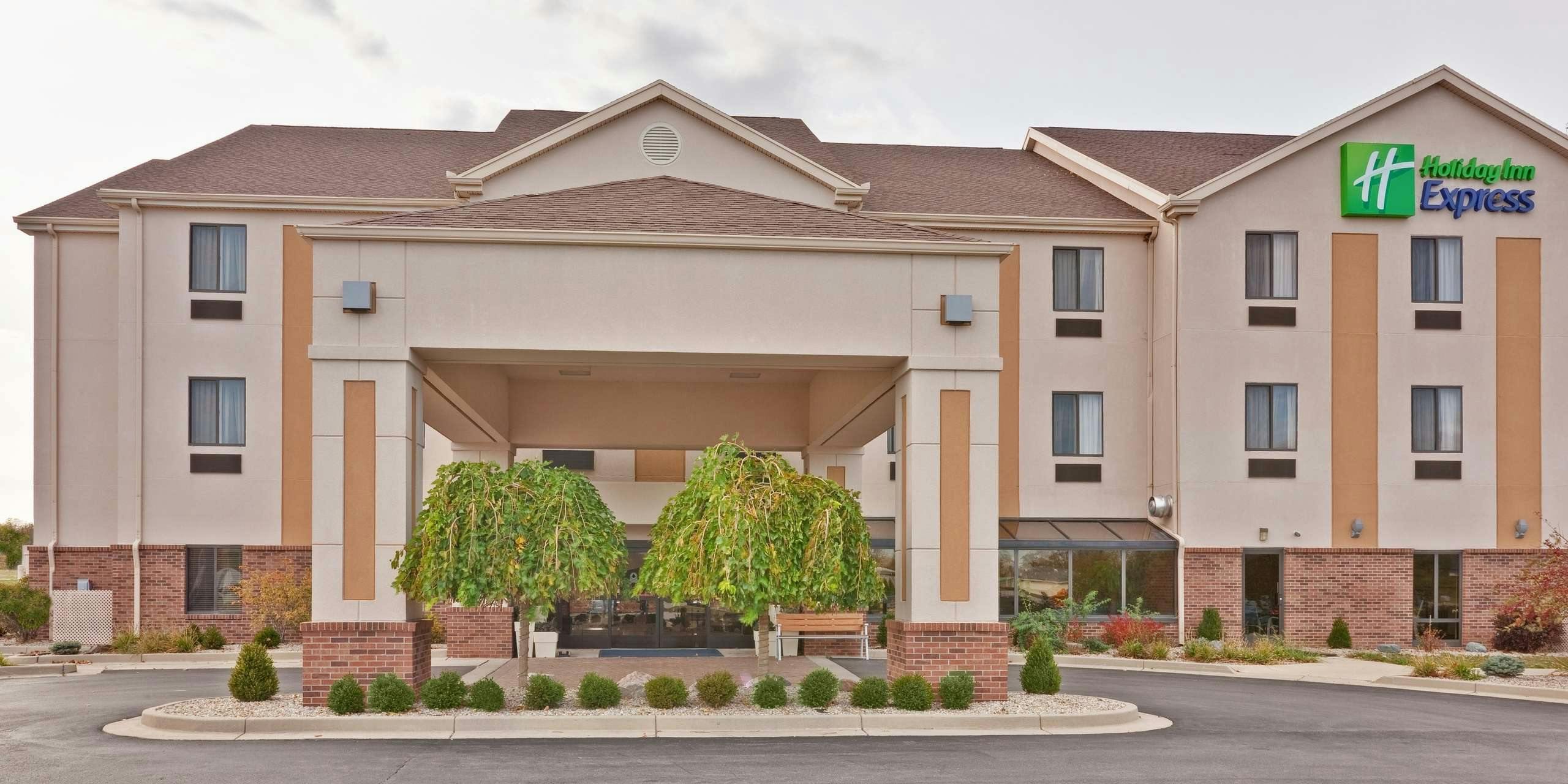 Holiday Inn Express Hotel & Suites Brookville
