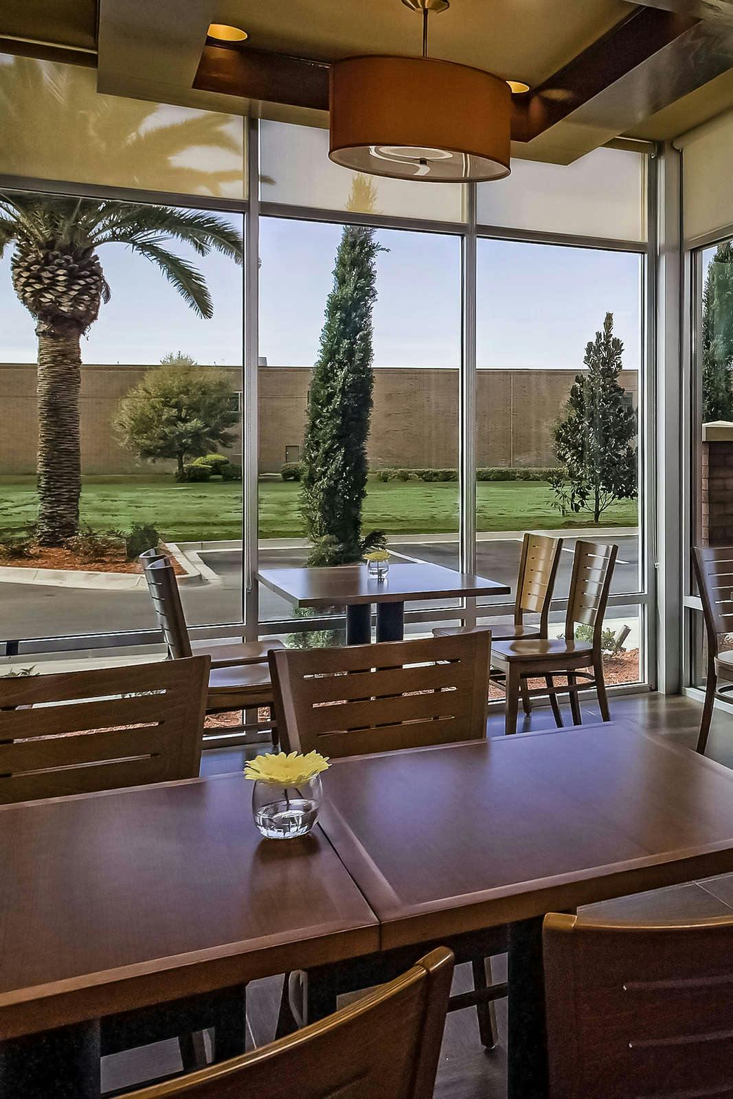 Hotel Hyatt Place Charleston Airport/Convention Center photo 4