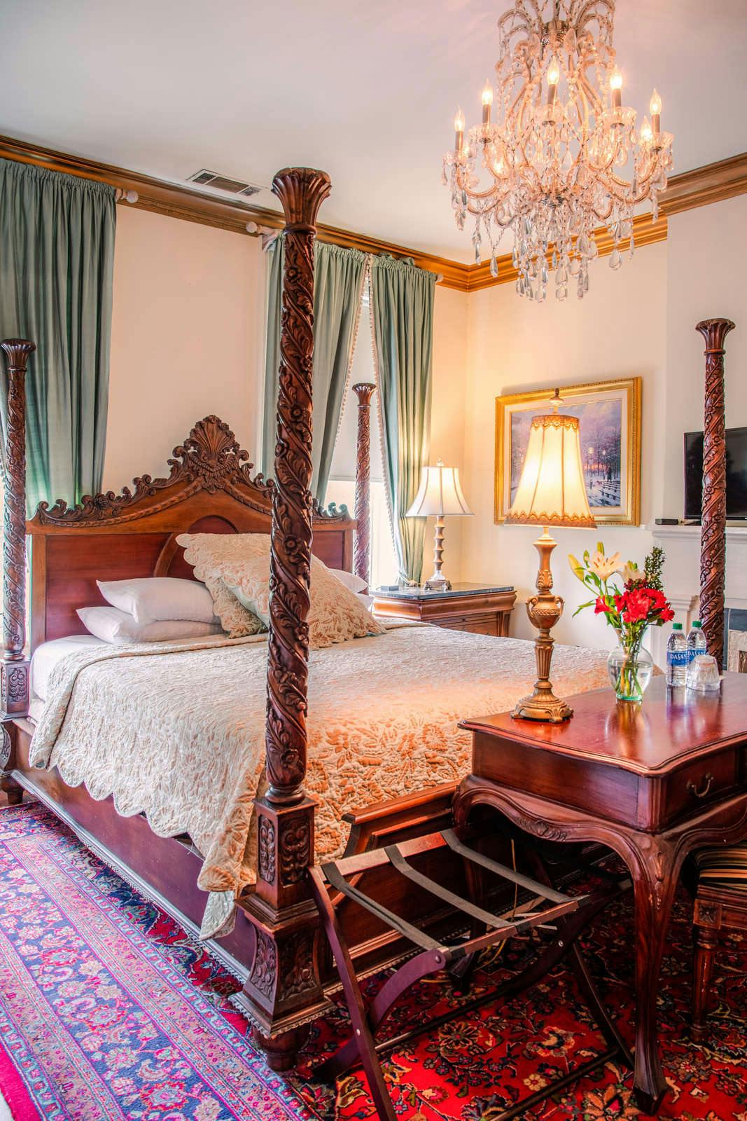 Hotel Justine Inn Savannah photo 2