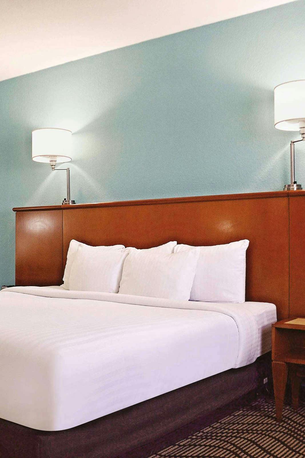 La Quinta Inn By Wyndham Cocoa Beach Port Canaveral Cocoa - 