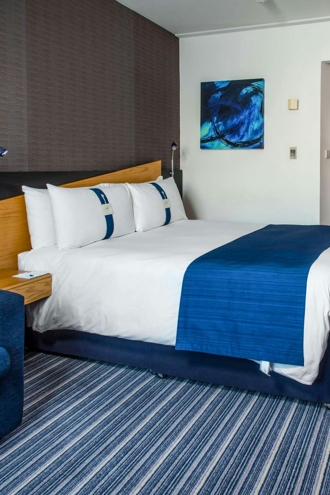 Hotel Holiday Inn Express London Wandsworth photo 1