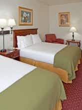 Hotel Holiday Inn Express Syracuse Fairgrounds photo 2