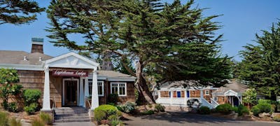 Lighthouse Lodge and Cottages