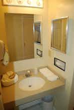 Hotel The White Sands Oceanfront Resort & Spa photo 5