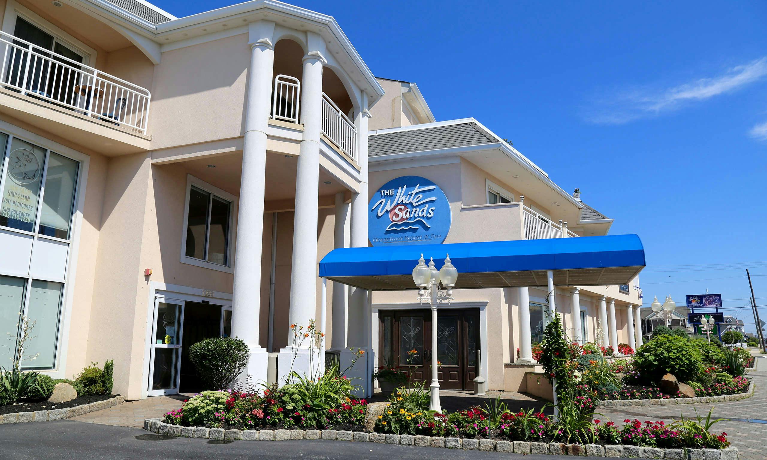 The White Sands Oceanfront Resort & Spa