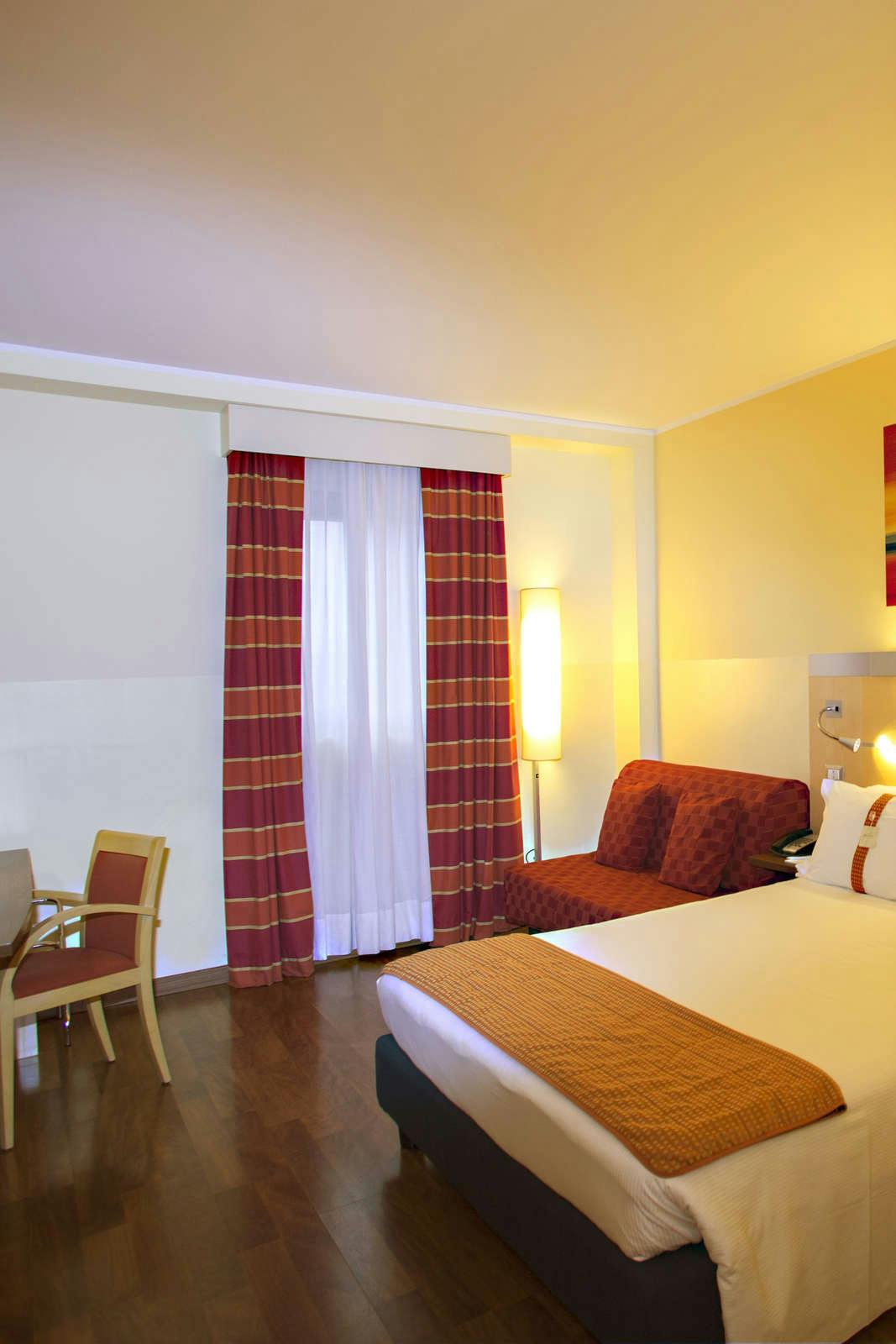 Hotel Holiday Inn Express Milan Malpensa Airport photo 4