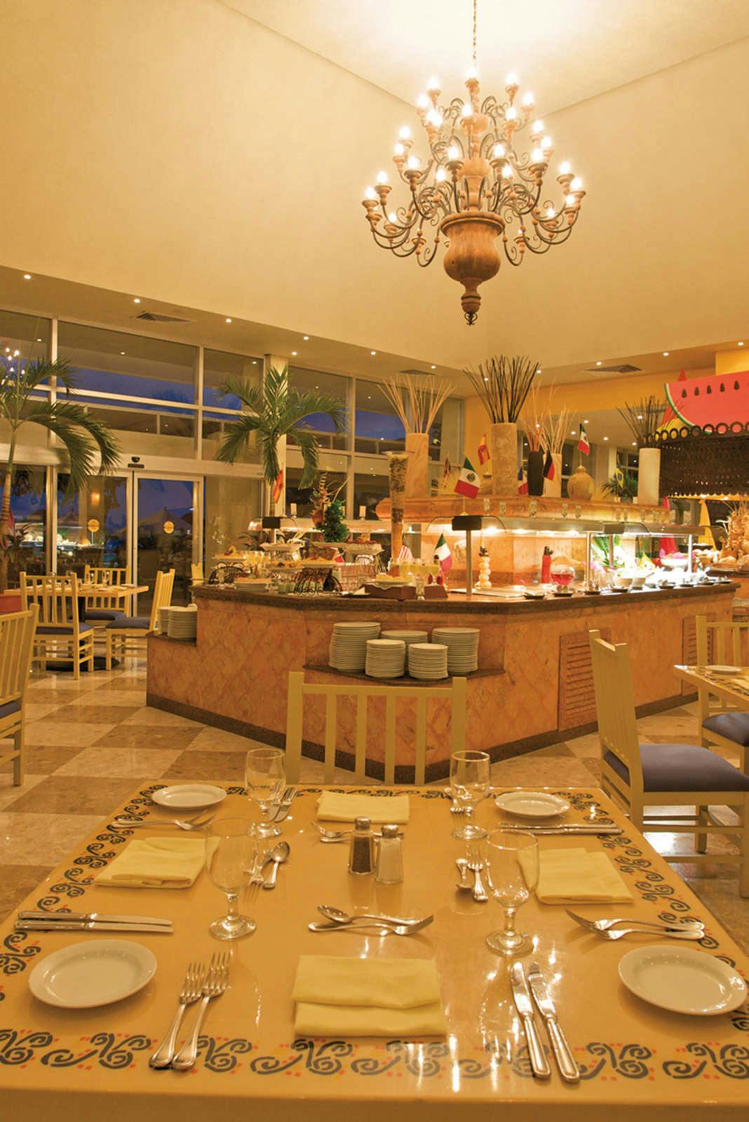 Hotel Grand Park Royal (All Inclusive) photo 1