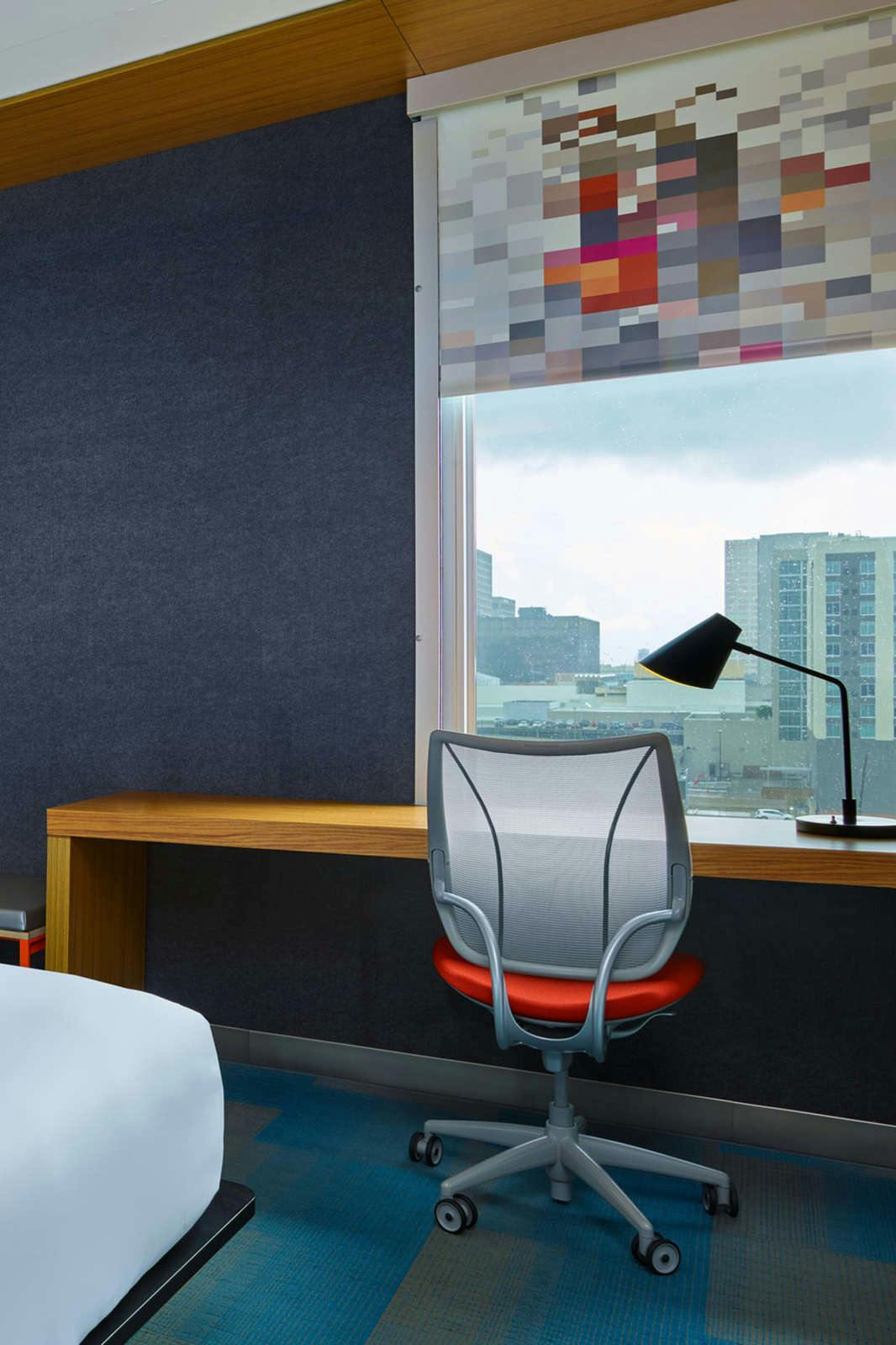 Hotel Aloft Houston by the Galleria photo 4