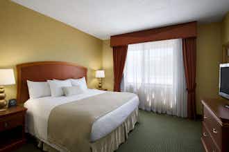 Hotel Embassy Suites by Hilton Greensboro Airport photo 2