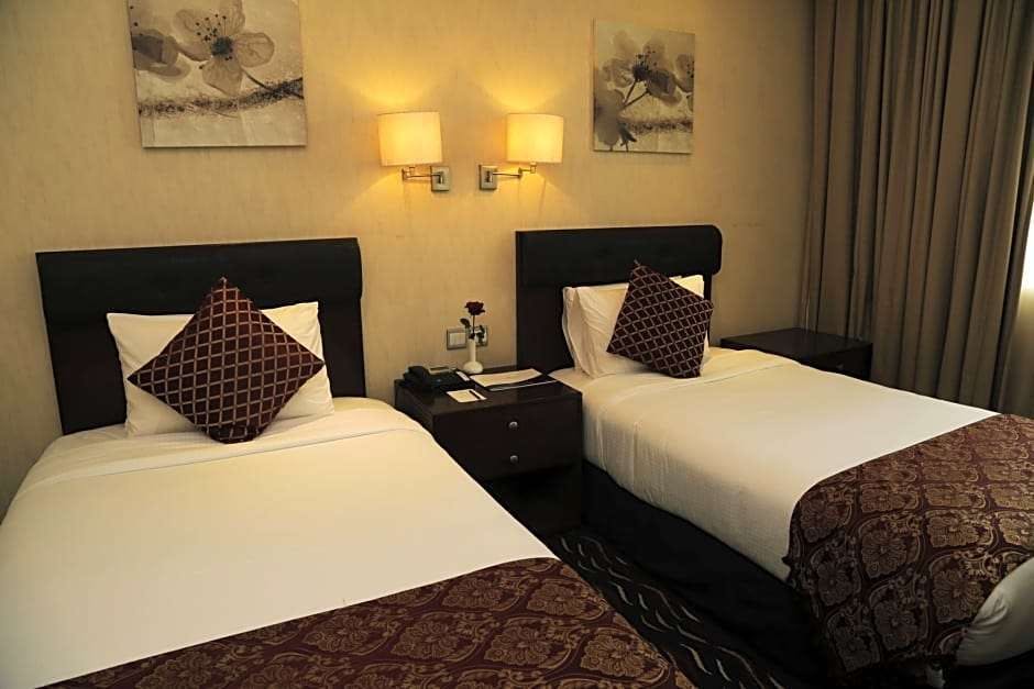 Hotel Cassells Al Barsha Hotel by IGH photo 2