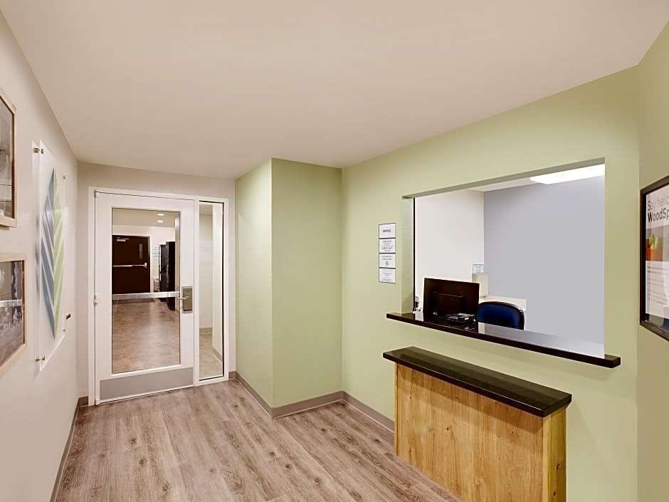 Hotel WoodSpring Suites Harlingen photo 2