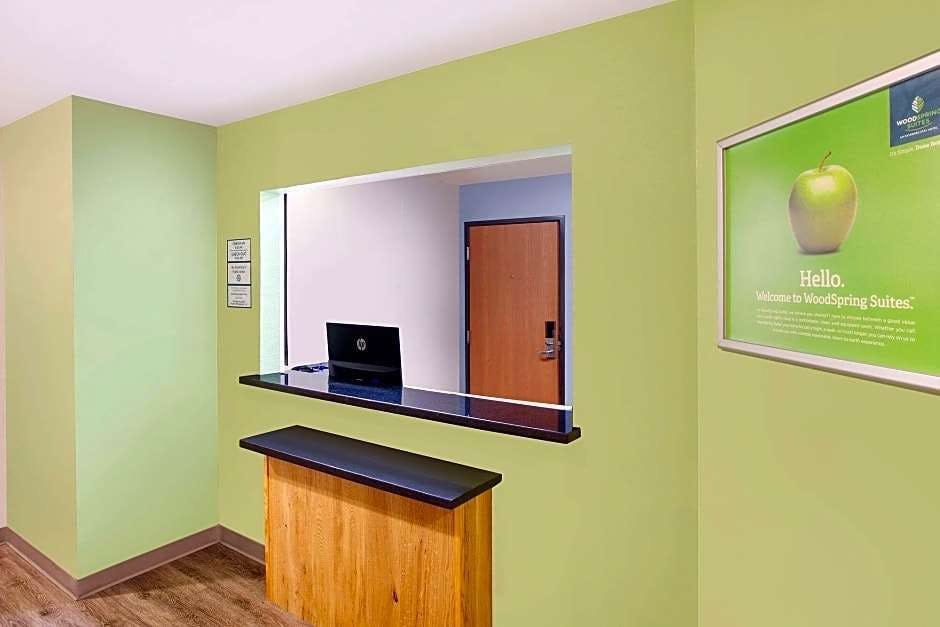 Hotel WoodSpring Suites Harlingen photo 3