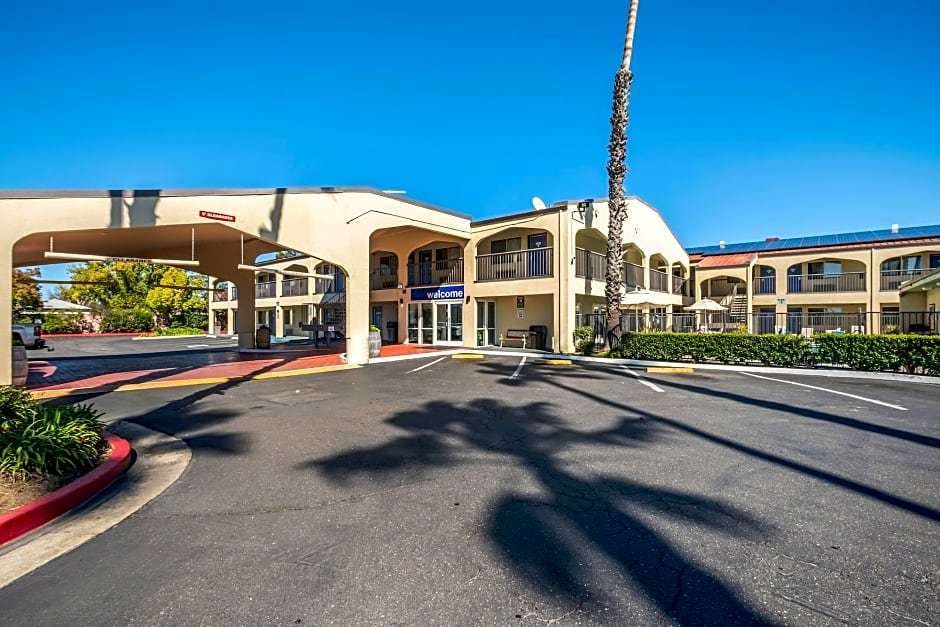 Motel6 Lodi, CA