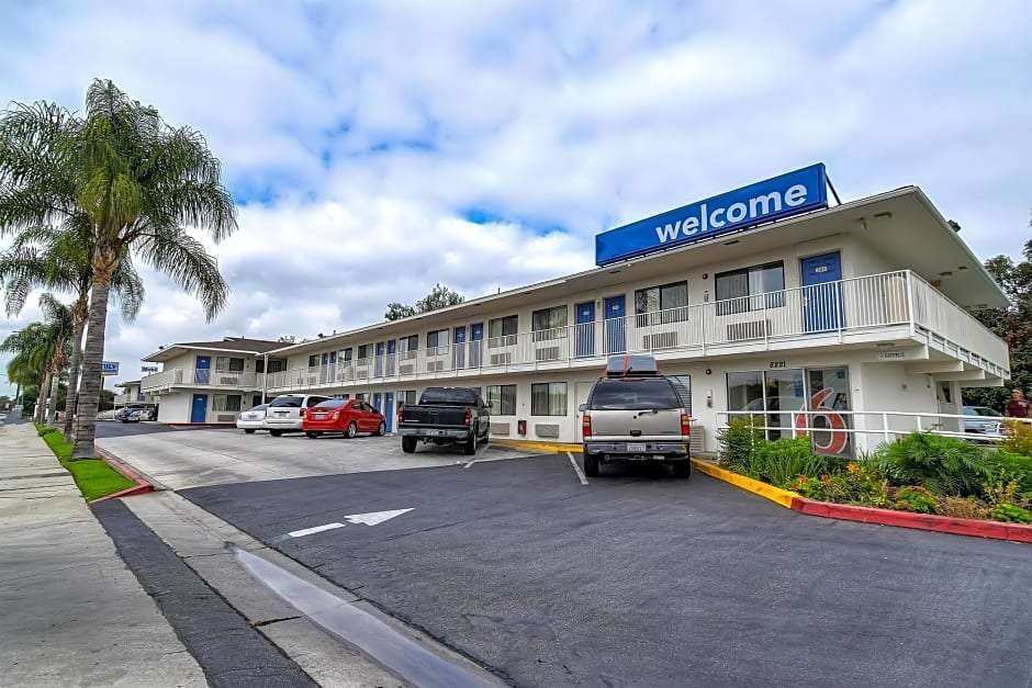 Motel 6 Whittier, CA - Los Angeles