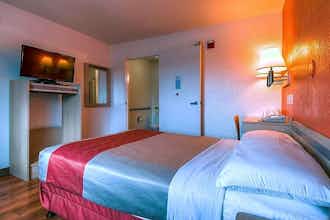 Hotel Motel 6 Whittier, CA - Los Angeles photo 2
