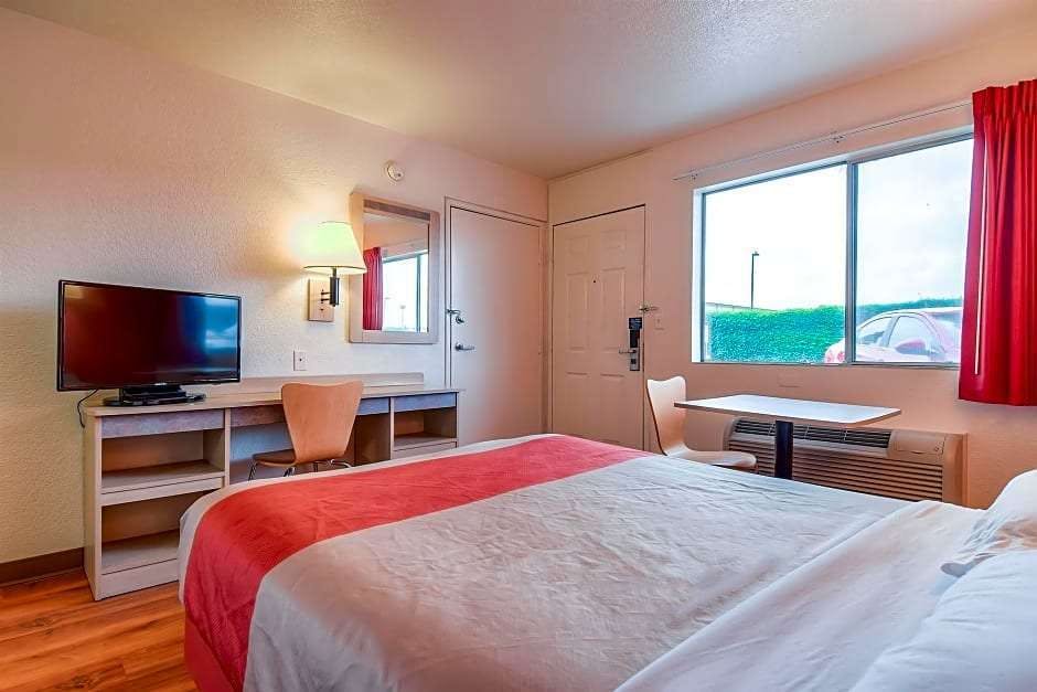 Hotel Motel 6 Whittier, CA - Los Angeles photo 3