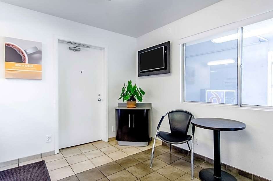 Hotel Motel 6 Centralia, WA photo 3