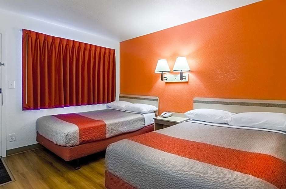 Hotel Motel 6 Centralia, WA photo 5